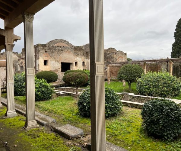 Pompeii: Small-Group Guided Tour with Skip-the-Line Ticket – Pompei, Italy