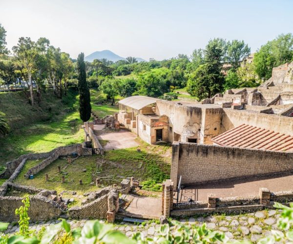 Pompeii: Small-Group Tour with an Archeologist – Pompei, Italy