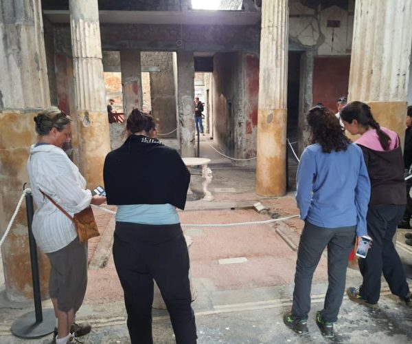 Pompeii: Treasure Hunt Tour with Skip-the-line Tickets – Pompei, Italy