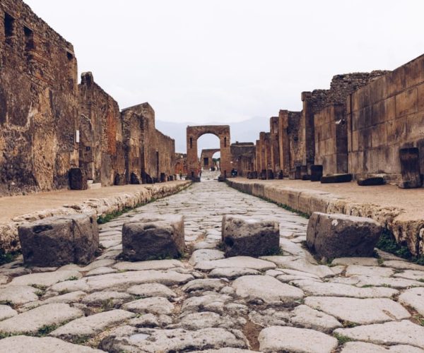 Pompeii & Virtual Museum Private 2-in-1 Kid’s Tour – Pompei, Italy