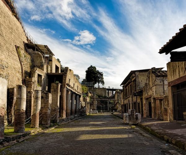 Pompeii and Herculaneum Tour – Pompei, Italy