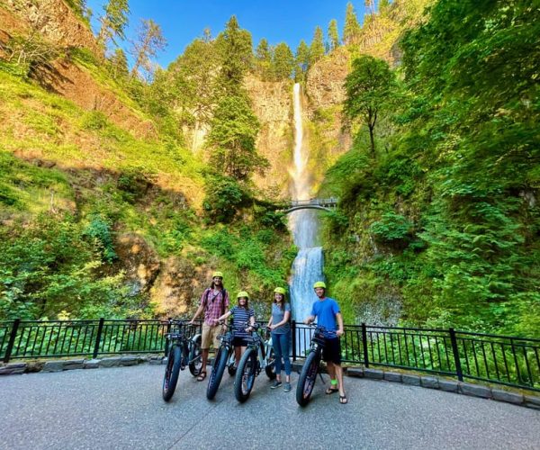 Portland: Scenic Self-Guided E-Bike Tour at Multnomah Falls – Sandy, Oregon