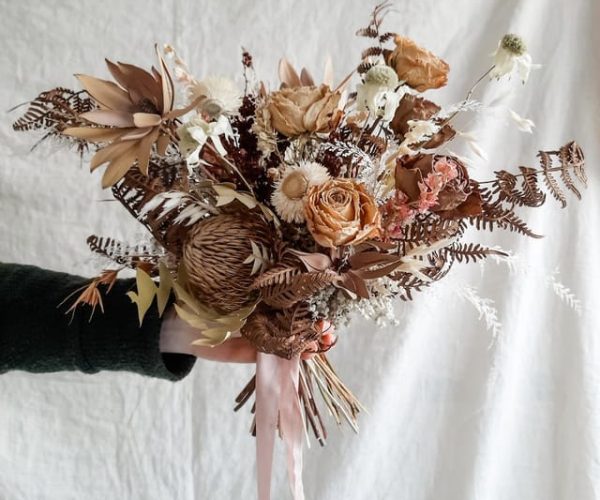 Preserved Flower Bouquet Arrangement Workshop in Paris – Paris, France