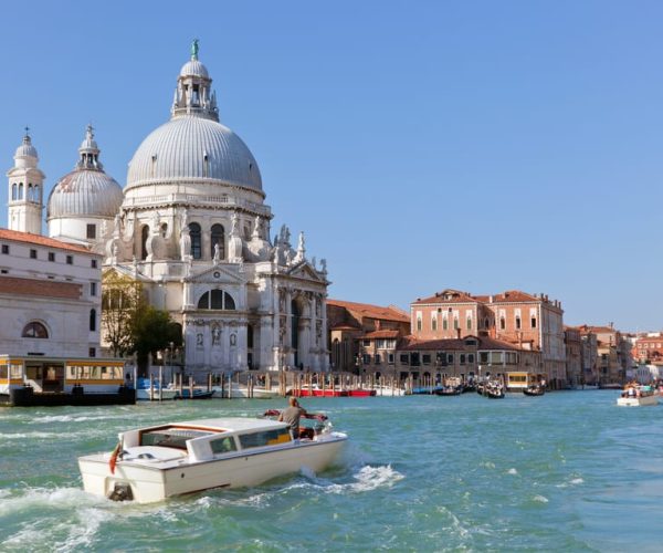 Private Grand Canal Gondola Ride, Walking Tour And Lunch – Veneto, Italy