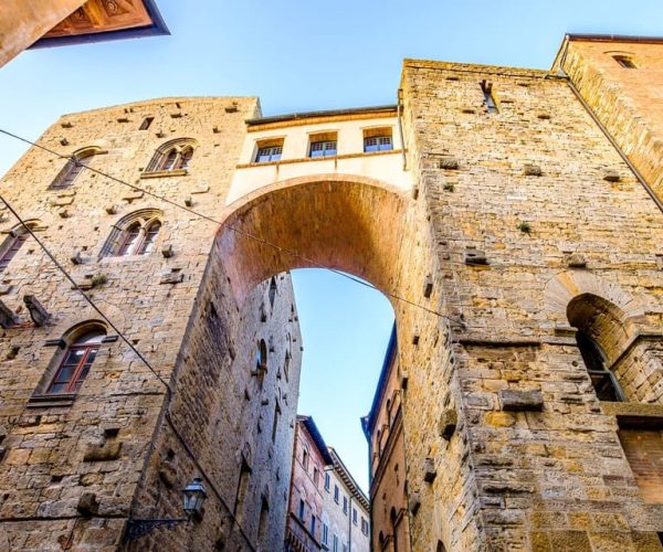 Private Tour in Volterra with Licensed Tour Guide – Tuscany, Italy