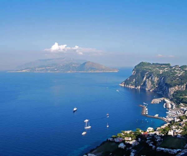 Private full day tour Sorrento Coast and Herculaneum by Van – Sorrento, Italy