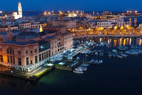 Private transfert from Naples to Bari – Naples, Italy