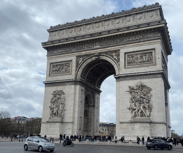 Raconteur Paris Walking Tour: Discover the City of Love – Paris, France