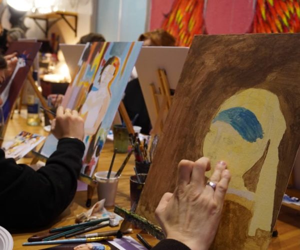 Rome: Afternoon Paint and Sip Experience – Rome, Italy