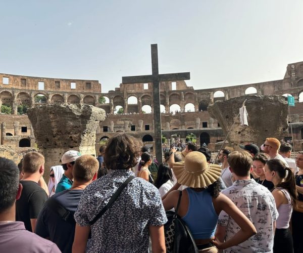 Rome: Colosseum, Roman Forum, and Palatine Hill Guided Tour – Rome, Italy