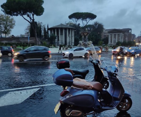 Rome: Guided Vespa City Tour – Rome, Italy