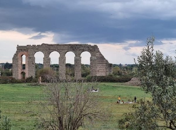 Rome: Mini hike to the ancient Parco degli Acquedotti – Rome, Italy