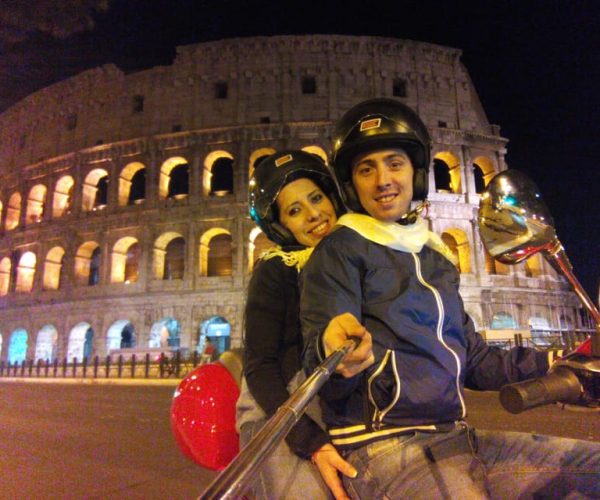 Rome: Nighttime Vespa Rental – Rome, Italy