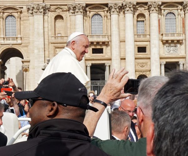 Rome: Papal Audience Experience with Pope Francis – Rome, Italy