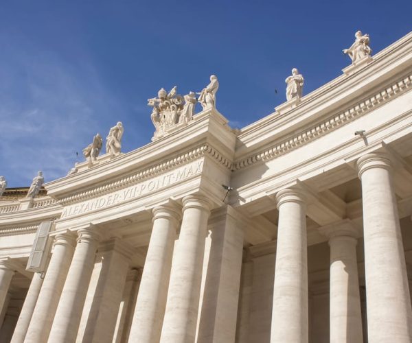 Rome: Vatican Luggage Storage – Rome, Italy