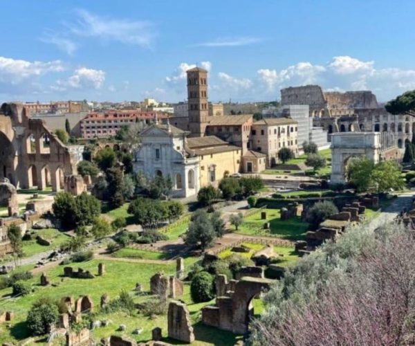 Rome: Women of Ancient Rome Walking Tour & Colosseum – Rome, Italy