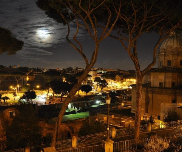 Rome by Night: Guided tour with minibus – Rome, Italy