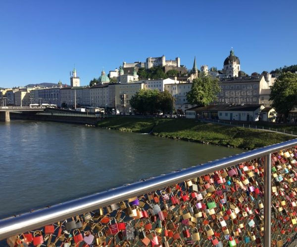 Salzburg: 1 hour Highlights Tour at its best – Upper Austria, Austria