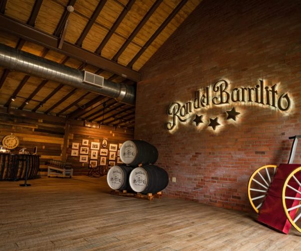 San Juan: Ron del Barrilito Distillery Tour – Bayamón, Puerto Rico