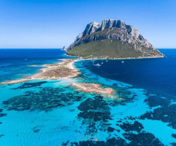 Sardegna: Tavolara Boat Tour with Snorkeling – Sardinia, Italy