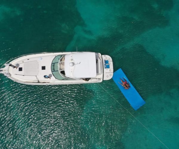 Searay 46′ Sundancer Yacht with Captain & Crew in Fajardo Ar – Culebra, Puerto Rico