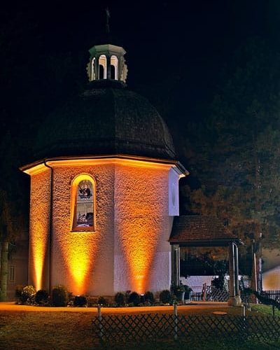 Silent Night Oberndorf Christmas Eve Tour from Salzburg – Upper Austria, Austria