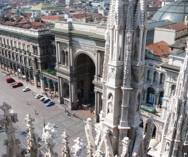 Skip-the-Line 2.5-Hour Milan Duomo and Terrace Tour – Milan, Italy