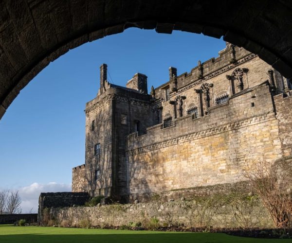 Stirling Castle: Skip-the-Line Guided Tour in Spanish – Scottish Highlands, United Kingdom