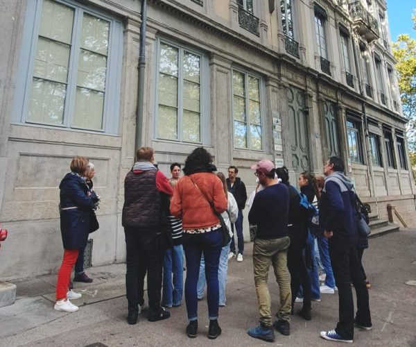 Storytelling tour of Croix-Rousse in French – Auvergne-Rhône-Alpes, France