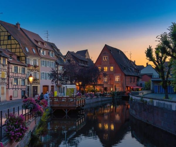 Strasbourg : Discovery Stroll and Reading Walking Tour – Grand Est, France