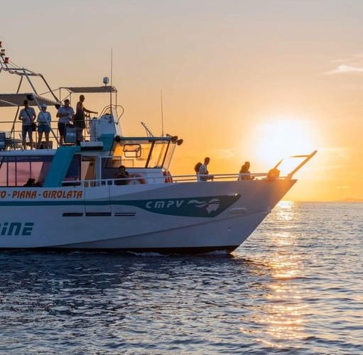 Sunset Boat Trip Visit, natural reserve coast – Corsica, France