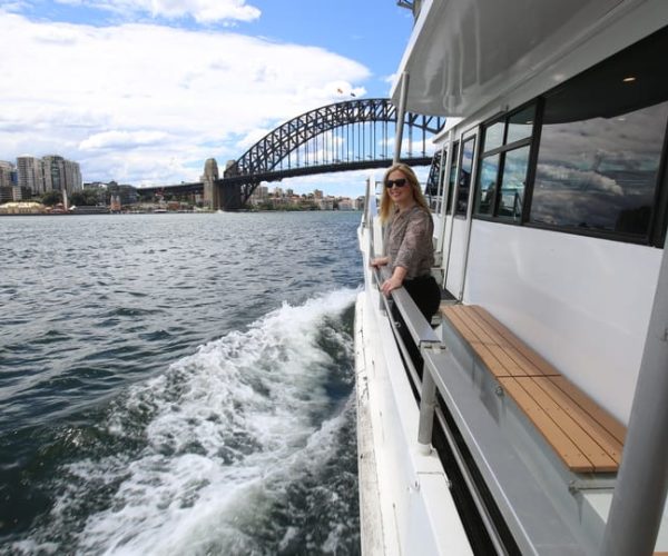 Sydney: Morning or Afternoon Harbour Sightseeing Cruise – Sydney, Australia