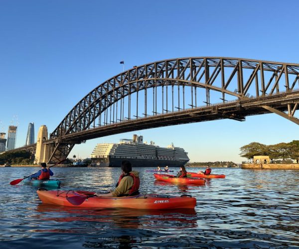 Sydney: Opera House and Harbor Guided Kayak Tour with Brunch – Sydney, Australia