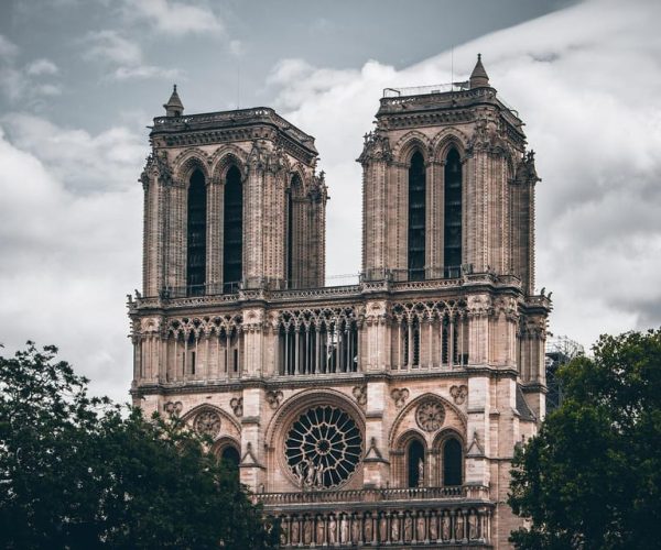 THE MONUMENTS OF PARIS WALKING TOUR FROM OPERA TO NOTRE DAME – Paris, France