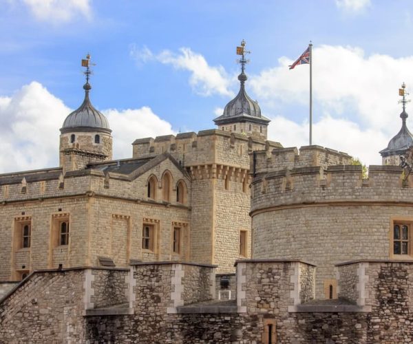 Tower of London Guided Tour with Tickets, Tower Bridge – London, United Kingdom