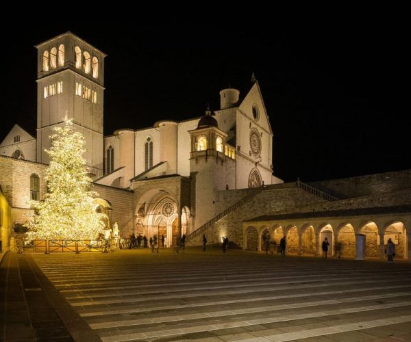 Tuk Tuk Assisi Christmas Tour – Umbria, Italy