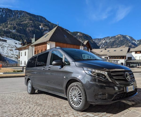 Verona: 1-Way private Transfer to Valerio Catullo Airport – Veneto, Italy