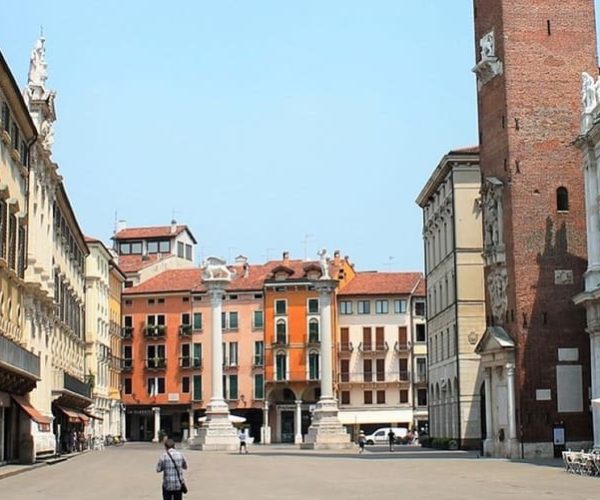 Vicenza: Guided Walking Tour – Veneto, Italy