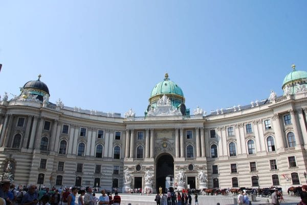 Vienna: 2-Hour Historical Sightseeing Tour – Vienna, Austria