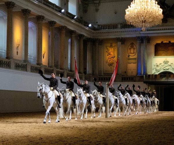 Vienna: Spanish Riding School 45-Minute Performance Show – Vienna, Austria