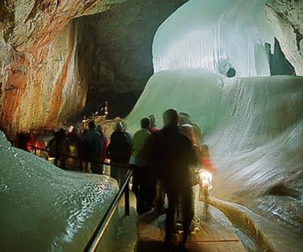 Werfen Ice Caves & Hohenwerfen Castle Private Tour – Upper Austria, Austria