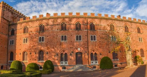 Wine Tasting in Brolio Castle Gardens from Florence by Car – Florence, Italy