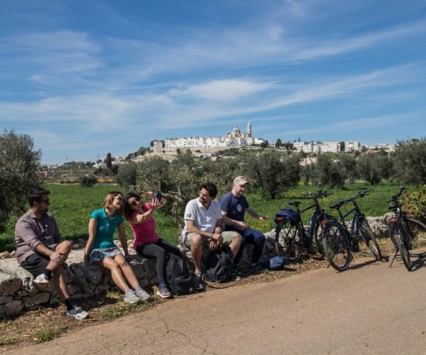 e-bike ring tour between Locorotondo and Martina Franca – Apulia, Italy