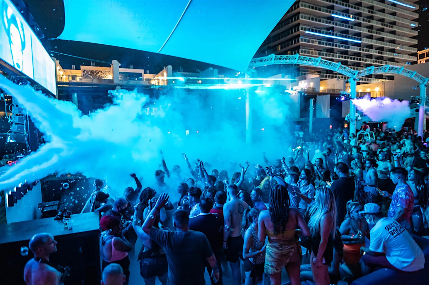 SUNDAY ROOFTOP PARTY WITH NIGHT SWIM @ The Cosmopolitan – Las Vegas, NV