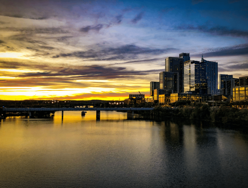 Austin: Sunset Boat Cruise with Bat Watching – Austin, Texas