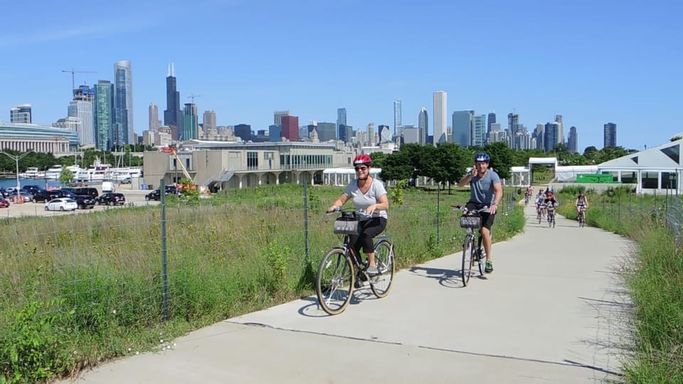 Chicago: Full-Day or Half-Day Bike Rental – Chicago, Illinois