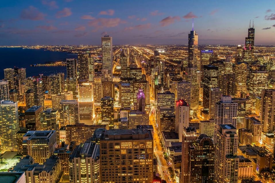 Chicago: Small-Group Night Tour w/ Skydeck & Skyline Cruise – Chicago, Illinois