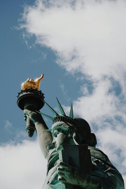 Easy Access Statue of Liberty & Brooklyn Bridge Discovery – New York City, New York