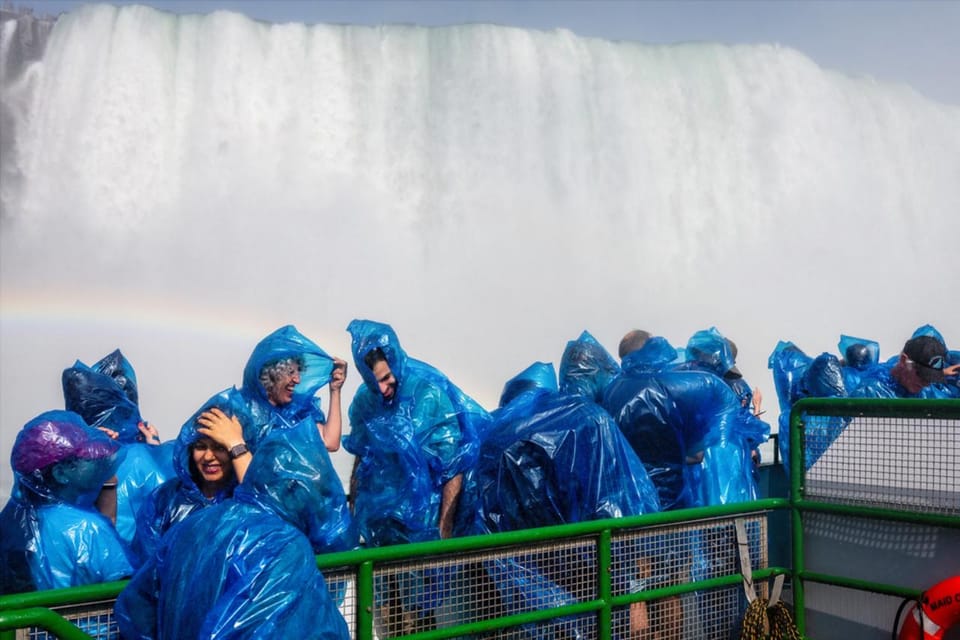 Exclusive Early Access: Maid of the Mist & Cave of Winds – Niagara Falls, New York