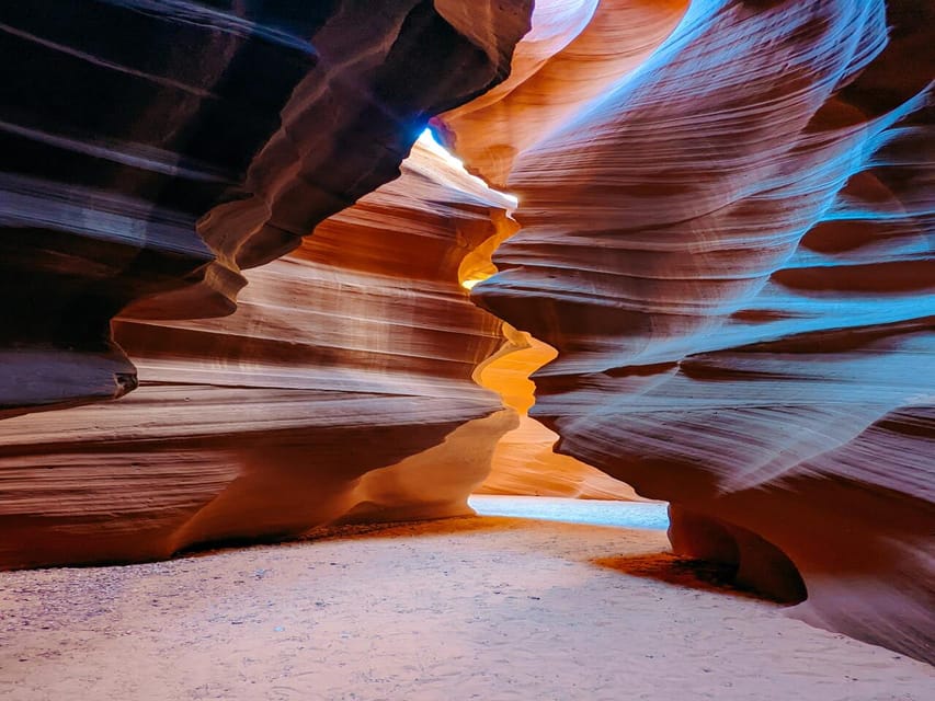 From Las Vegas Antelope Canyon X and Horseshoe band day tour – Las Vegas, Nevada